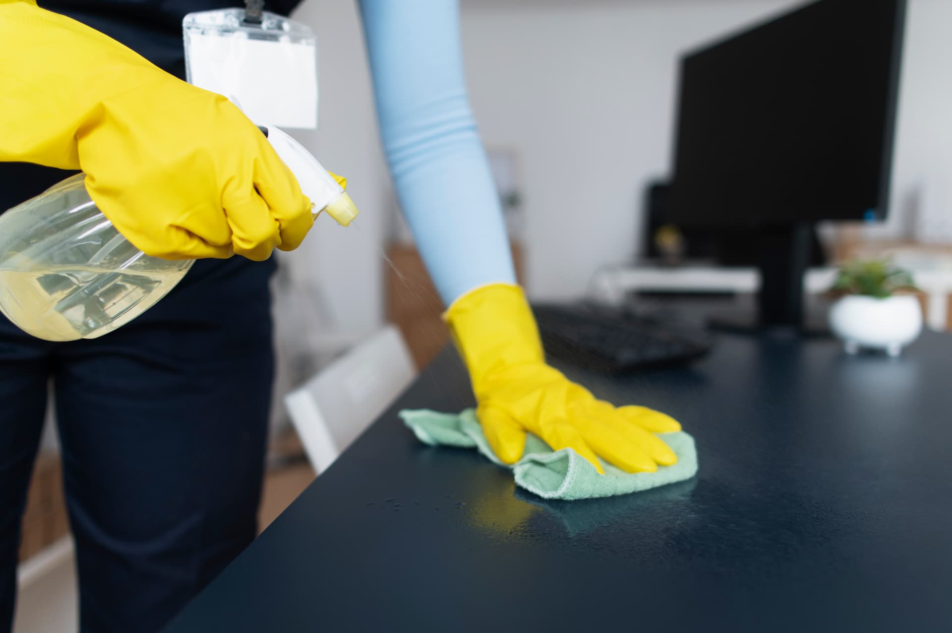 Best Time to Book a Professional Deep Cleaning Company in Umm Al Quwain